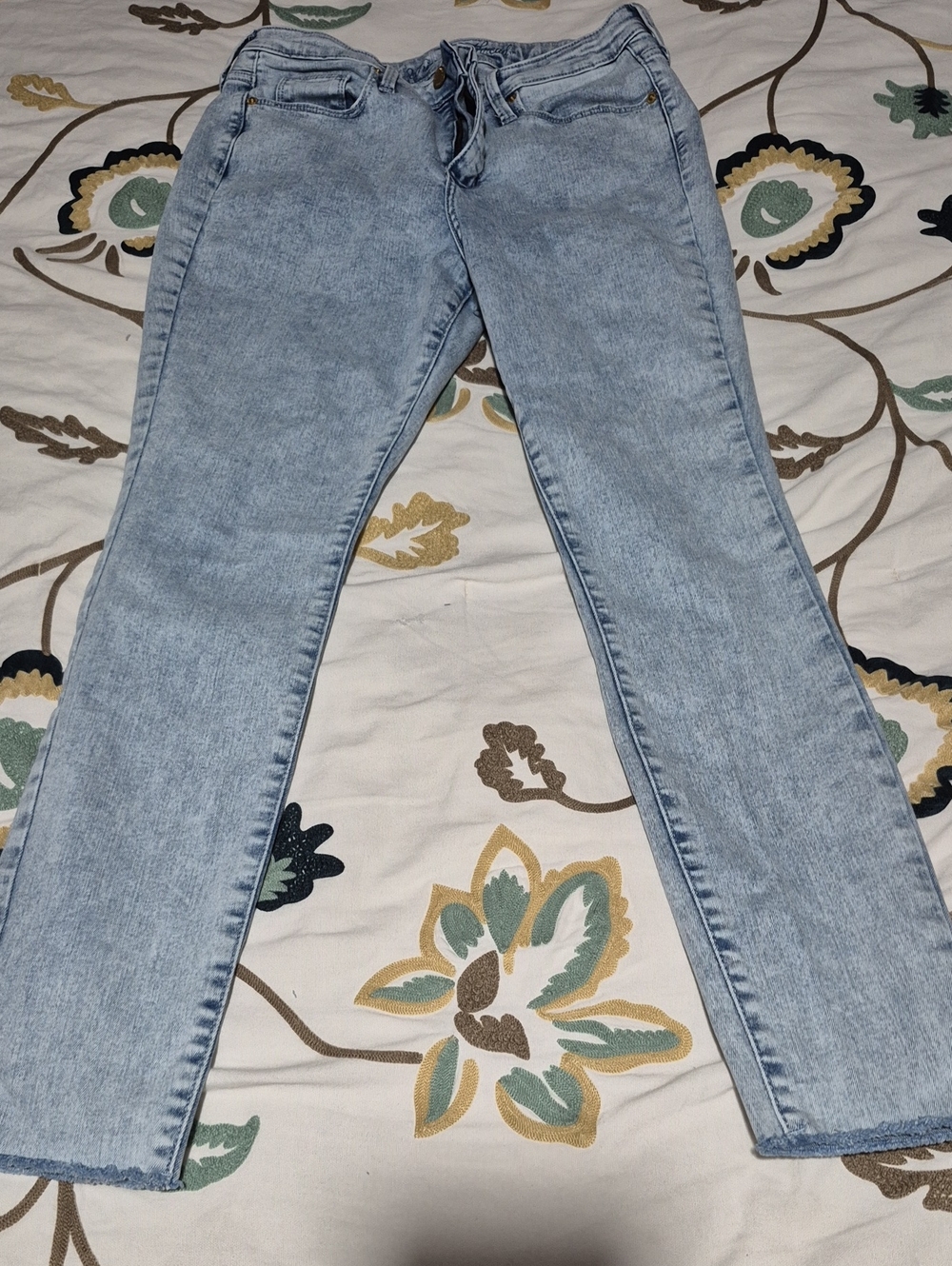 Universal Thread Light Blue Skinny Jeans